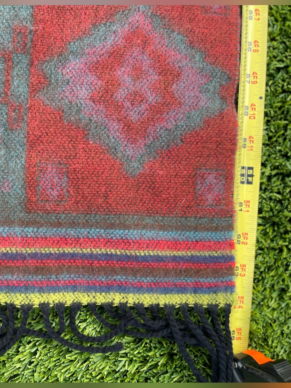 Cashmere Aztec Pattern Scarf - Multicolor - Picture 3 of 4